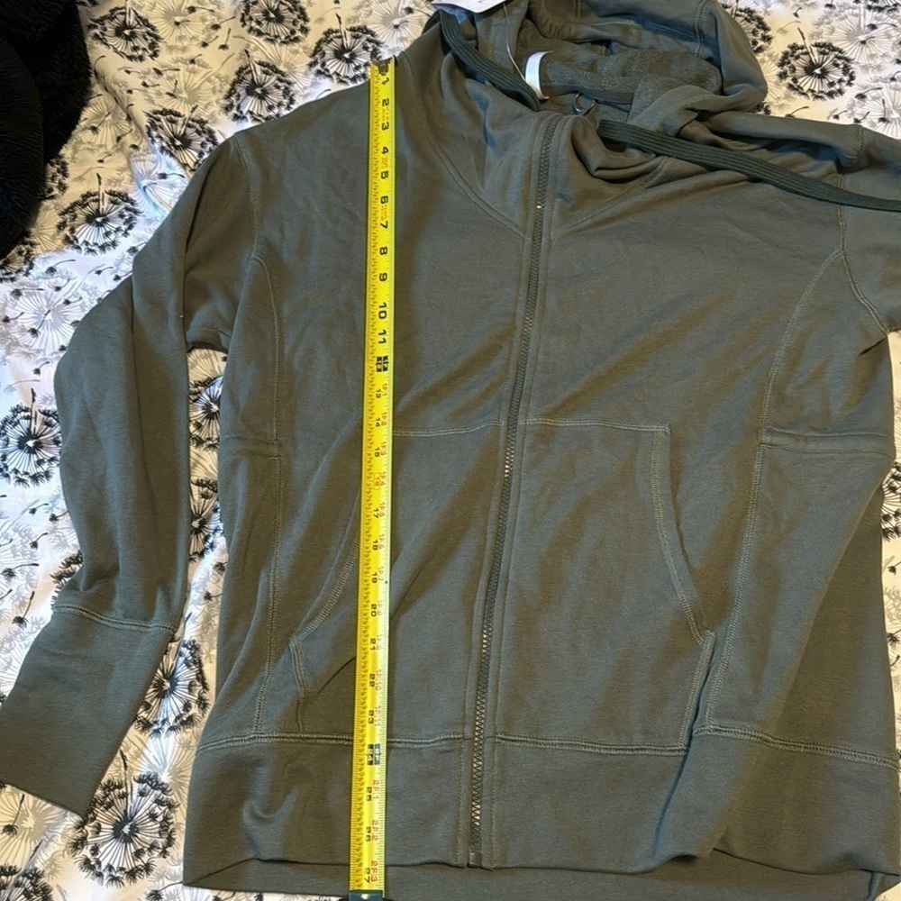 Fabletics || NWT Leah Oversized Hoodie (S) - Picture 9 of 9